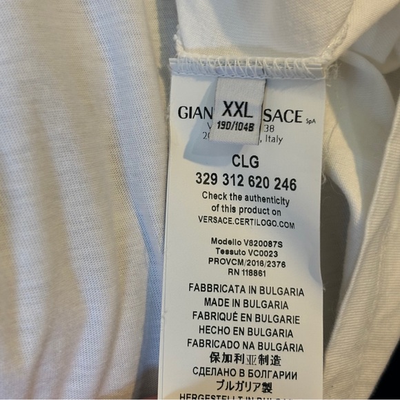 Versace Medusa Tshirt - Picture 6 of 7